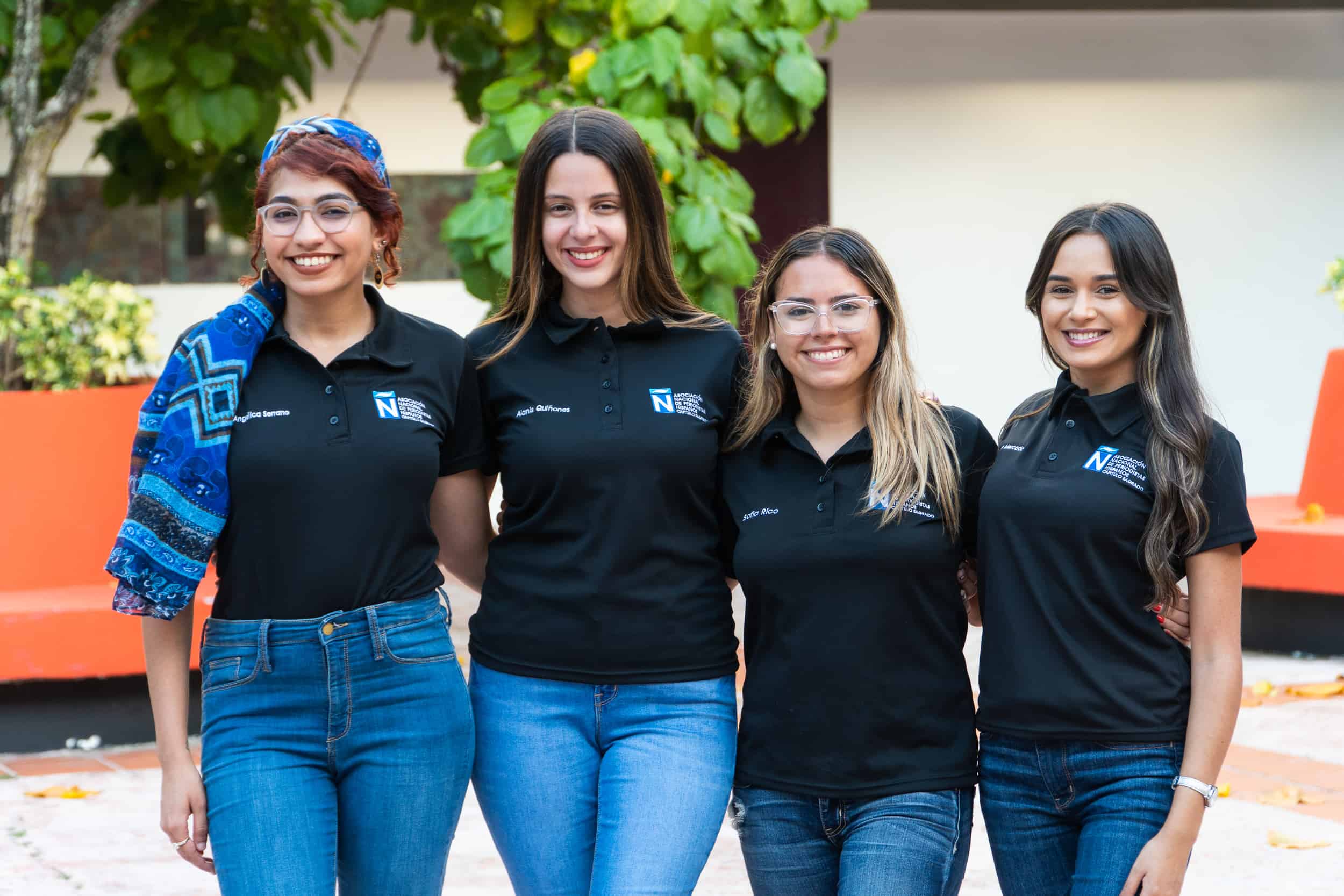 Estudiantes universitarios reciben beca para convención “Excelencia  Periodismo 2019”