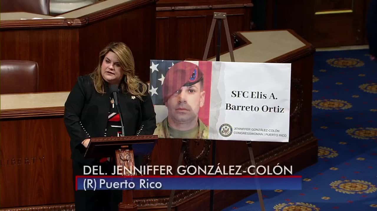 Jenniffer González rinde homenaje en el Congreso a soldado puertorriqueño caído en Afganistán