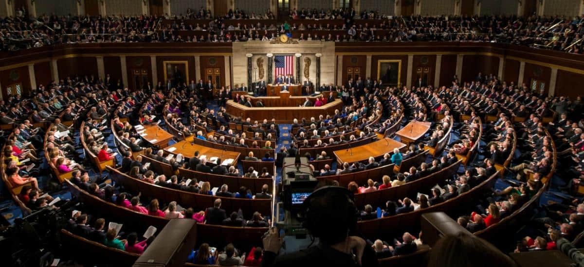 Presentarán medida en el Congreso para enmendar PROMESA y auditar la deuda