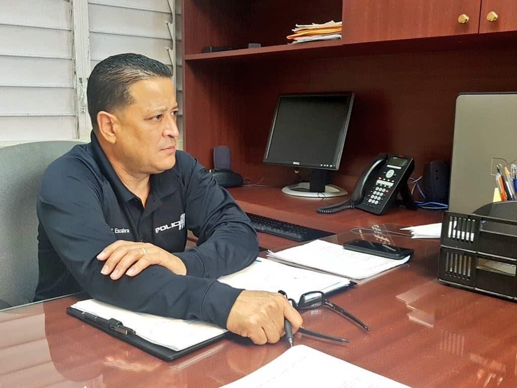 Comisionado de la Policía en cuarentena por estar junto a funcionario que dio positivo a COVID-19