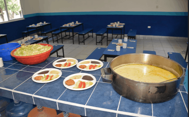 Comedores escolares comenzarán a servir almuerzos “to go” desde el 31 de agosto