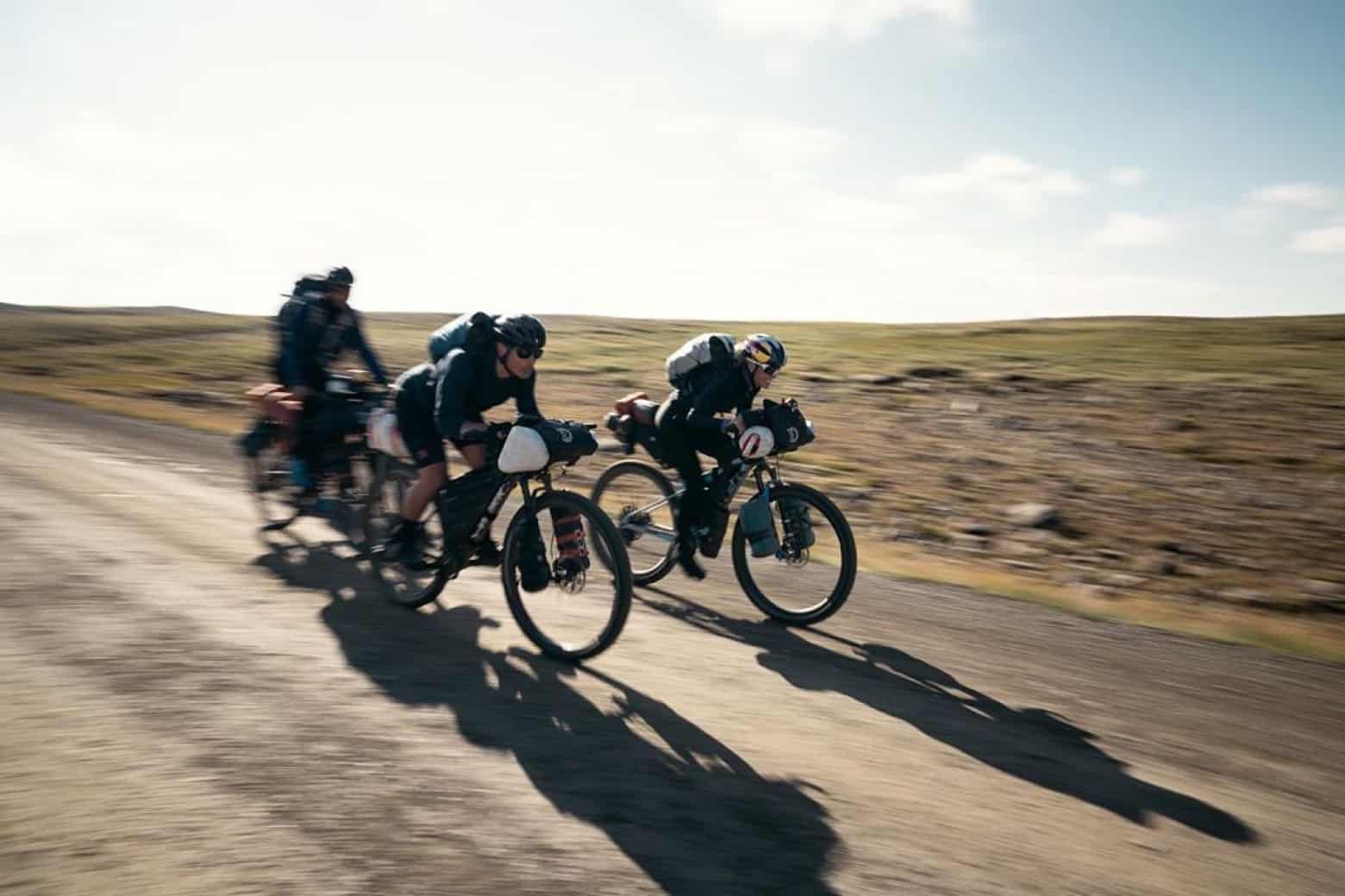 78 horas de viaje en nueve días cruzando Islandia en bicicleta