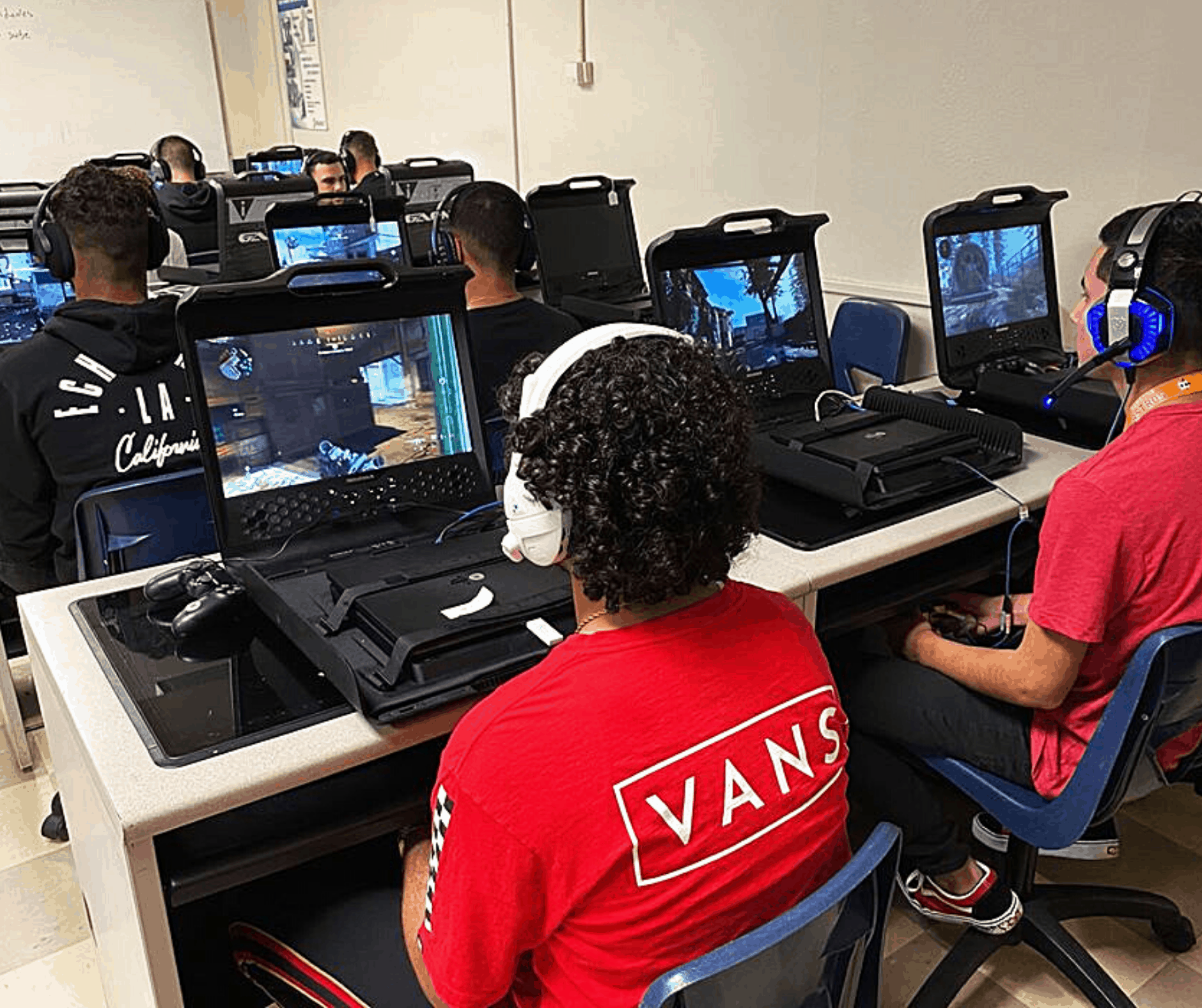 Surge en Puerto Rico la primera escuela superior especializada en tecnología