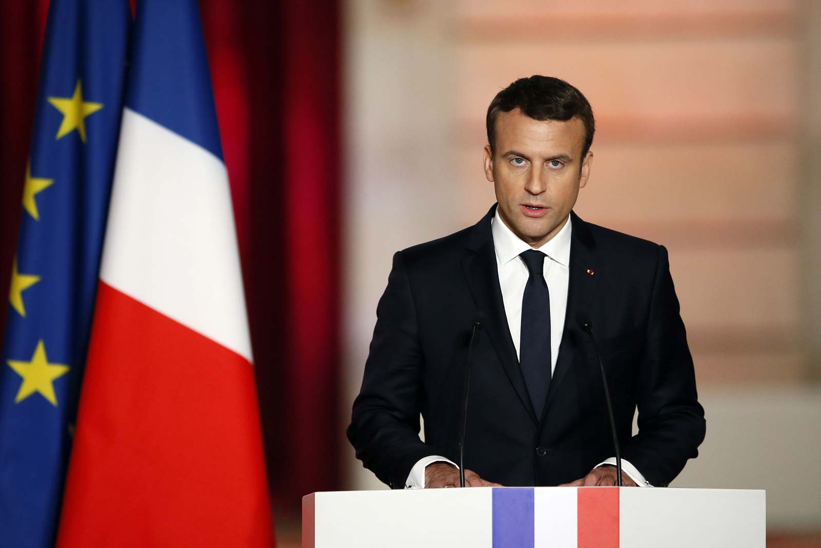 Francia desplegará mayor cantidad de tropas para prevenir ataques terroristas