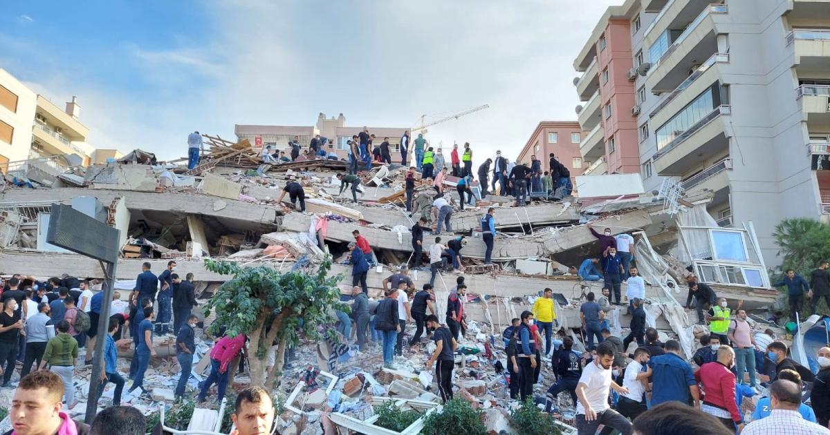 Terremoto de 7.0 estremece a Grecia y Turquía