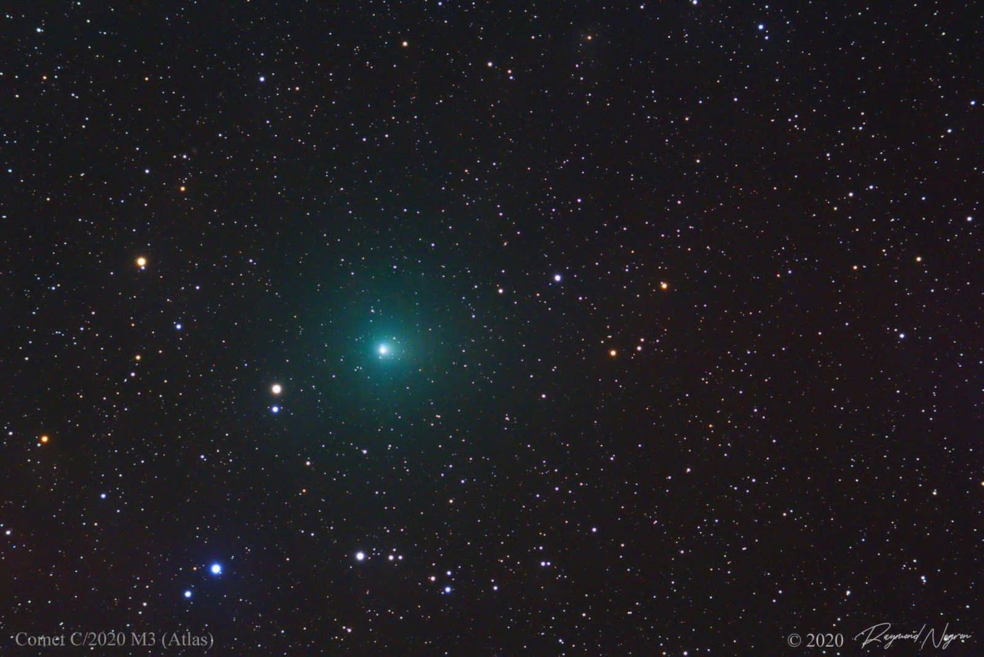 Un cometa se encuentra en su punto más cercano a la Tierra