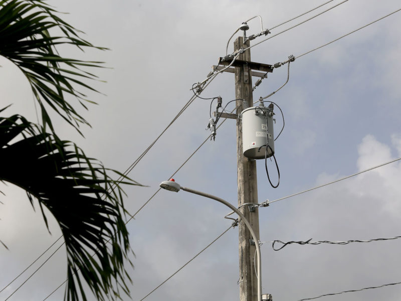 Sin definir las prioridades para arreglar la infraestructura eléctrica que se afectó por el huracán María