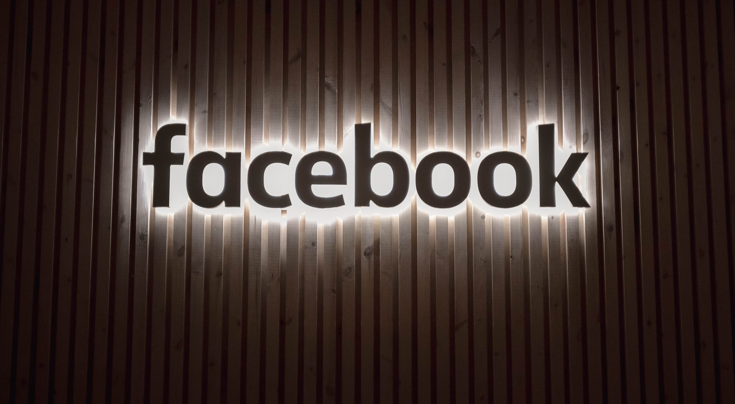 Facebook prohíbe anuncios que aleguen fraude electoral