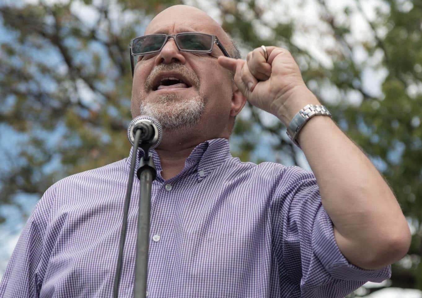 Rafael Bernabe emplaza al presidente de la UPR a defender a la Universidad