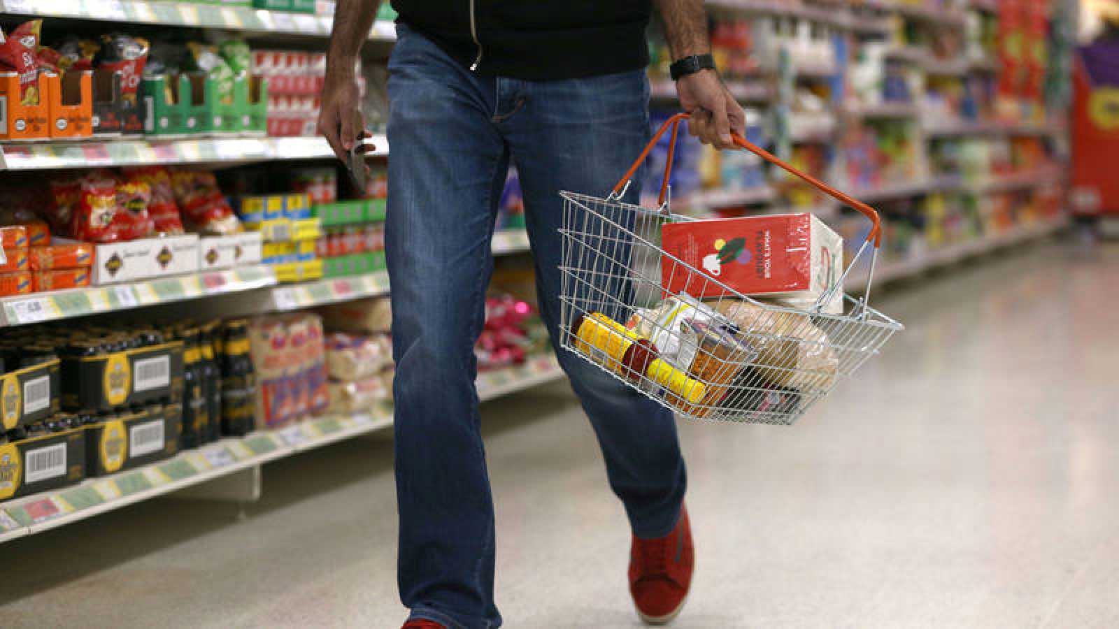 Precios al consumidor aumentan por 0.8% en Estados Unidos