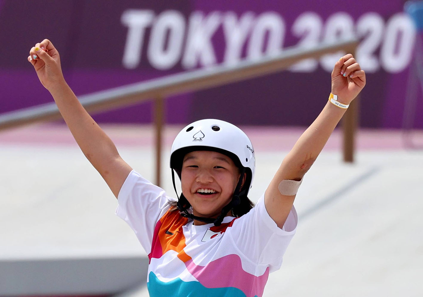 Una niña de 13 años ganó el oro en skateboard e hizo historia en los Juegos Olímpicos de Tokio