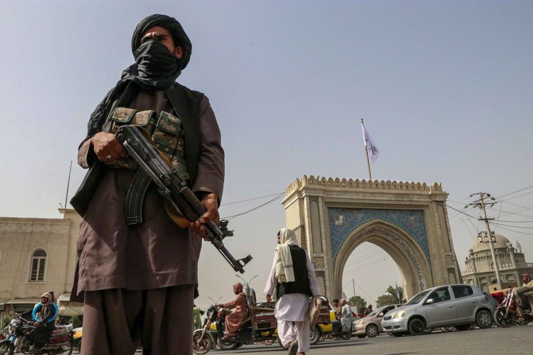 Talibanes no extenderán el plazo del 31 de agosto para que EEUU culmine la evacuación de Afganistán
