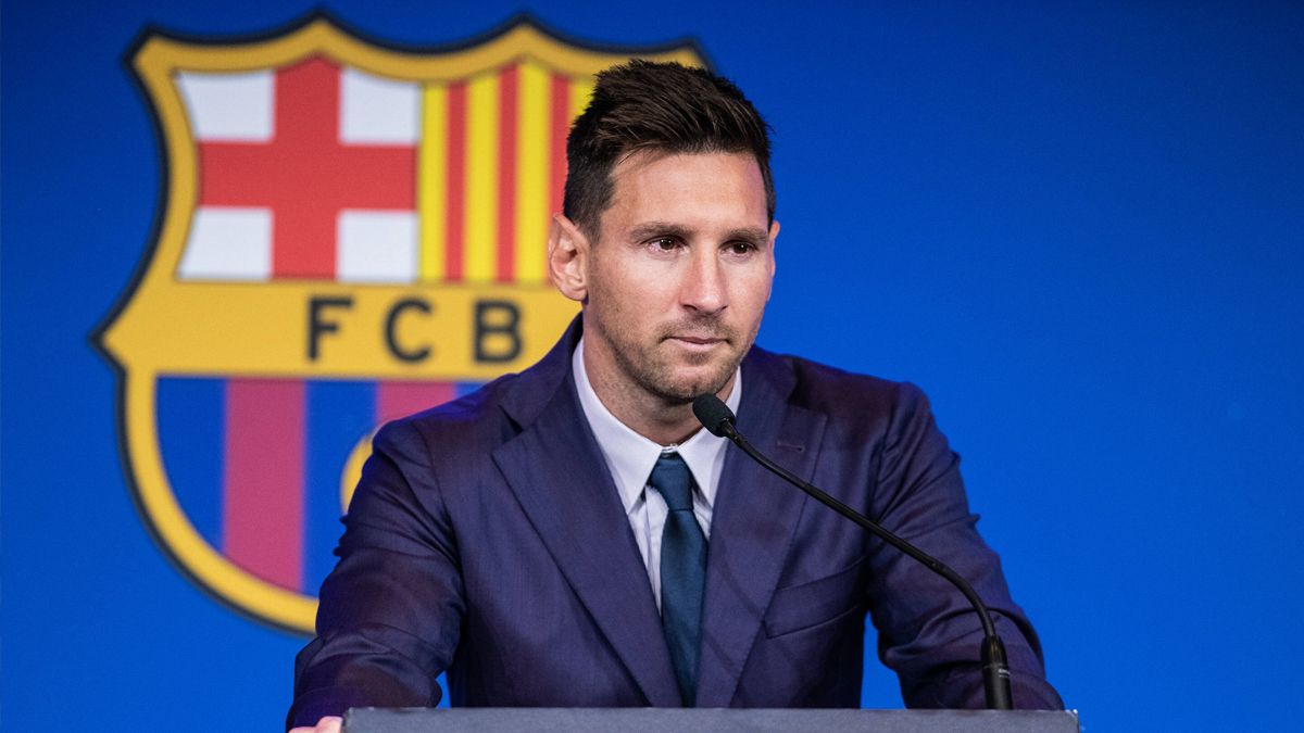 Un grupo de socios del Barcelona presentó una demanda para evitar que Lionel Messi firme con el PSG