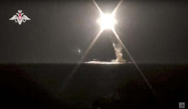 Rusia prueba nuevo misil hipersónico desde un submarino