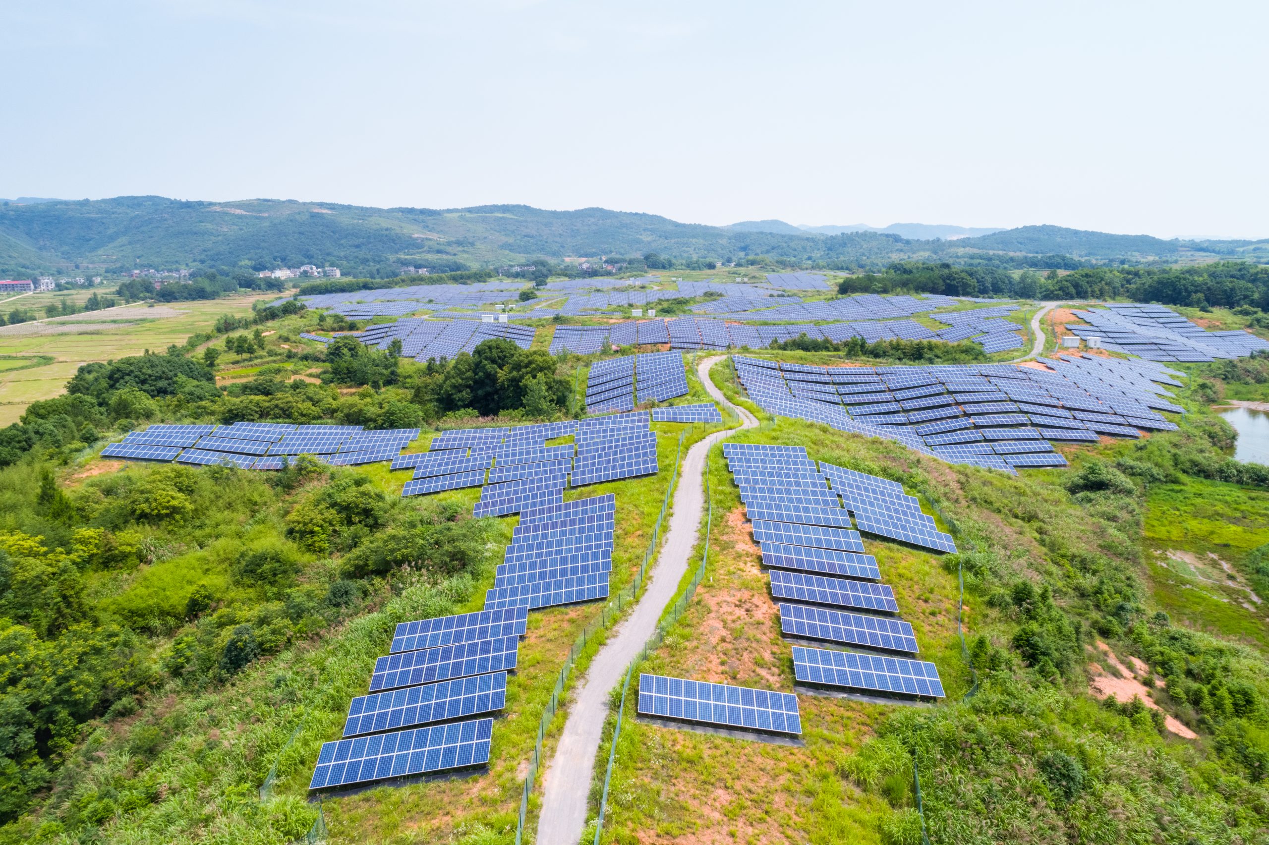 Desarrollarán proyecto de 100 megavatios de energía solar en Coamo