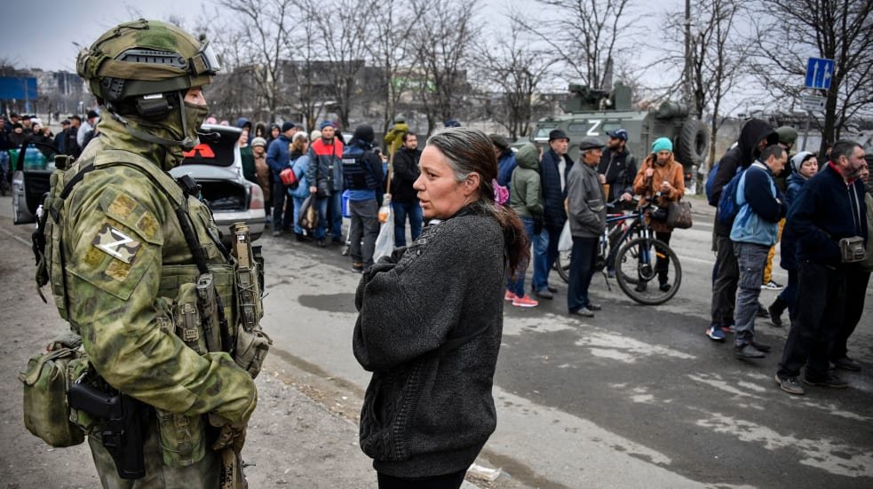 En cinco meses de guerra, Estados Unidos reporta que Rusia ha perdido 75,000 soldados en Ucrania