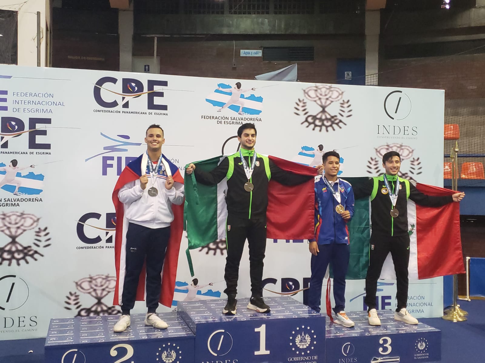 Esgrimistas cierran con tres medallas en Campeonato Centroamericano y del Caribe