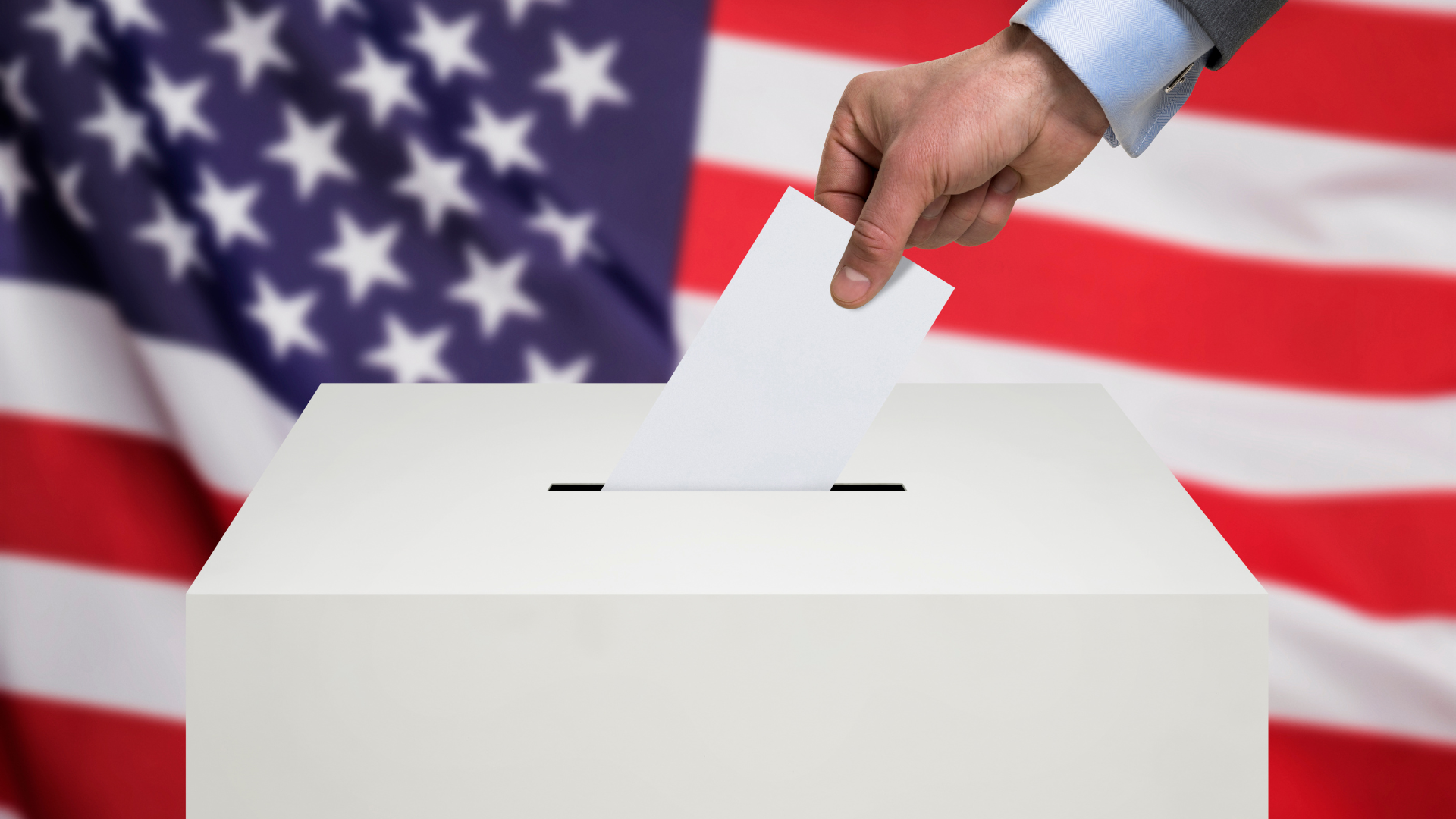 Ciudadanos americanos van a las urnas para decidir el control del Congreso y la Cámara federal