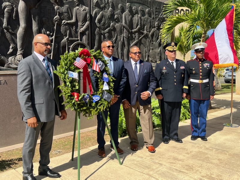 Crowley y Wreaths Across America celebran ceremonia en honor a Roberto Clemente en el 50 aniversario de su fallecimiento