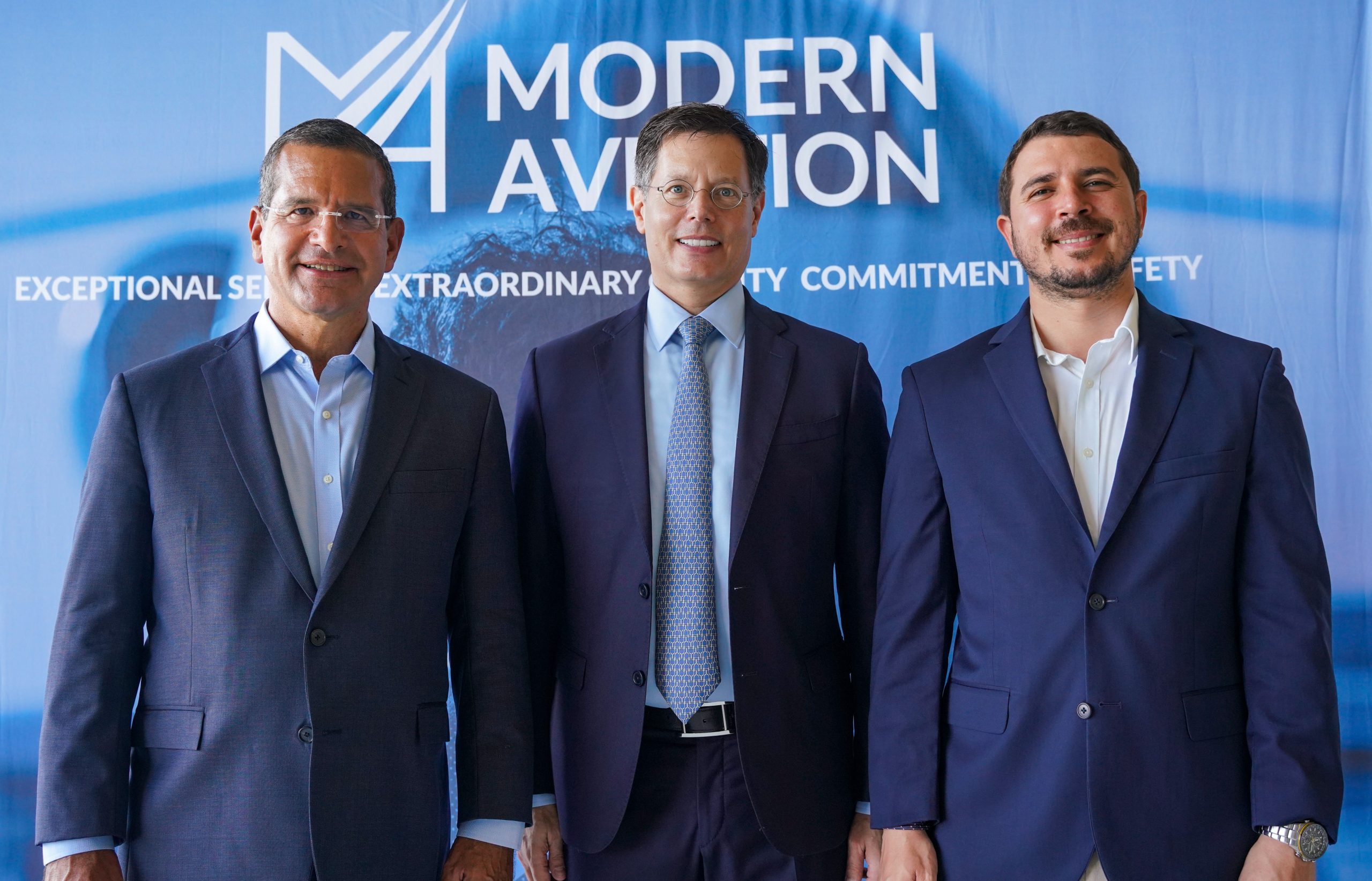 Gobernador y Puertos anuncian construcción de nuevo hangar en aeropuerto de Isla Grande
