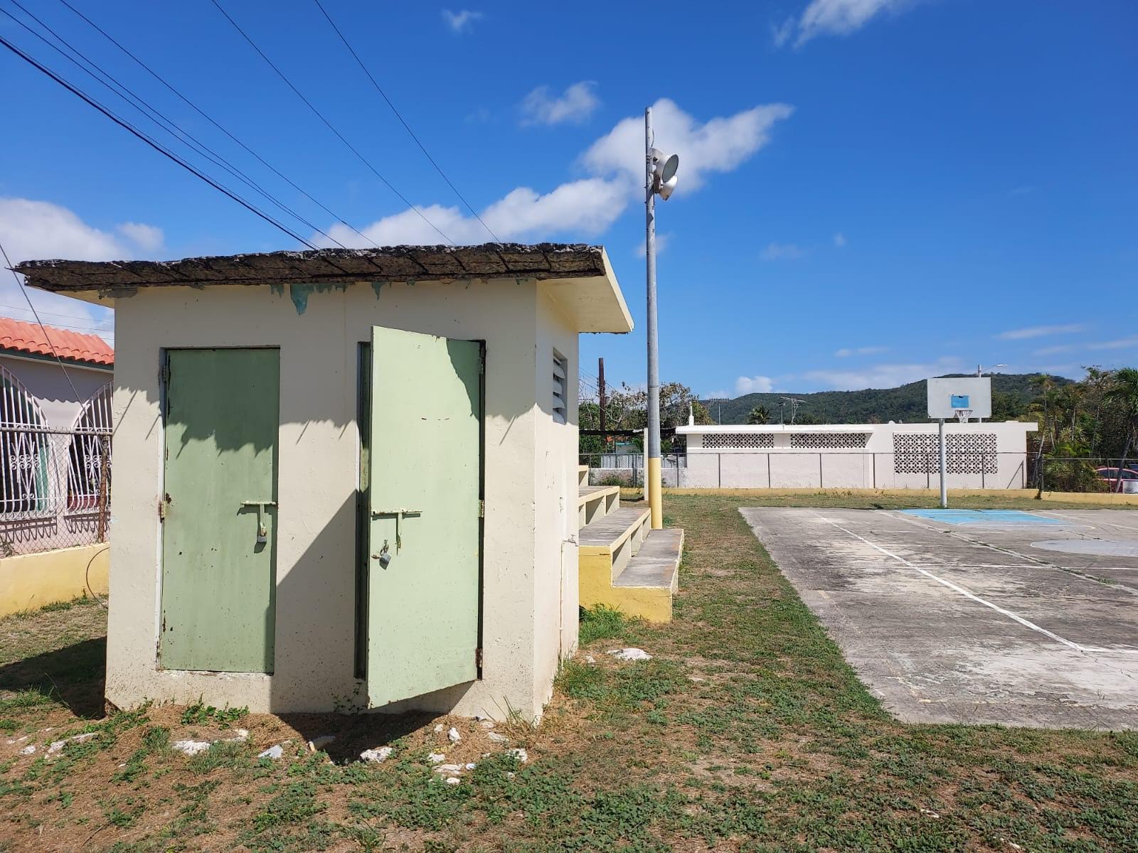 Señalan al Departamento de Recreación y Deportes estatal por graves atrasos en reconstrucción de canchas y parques